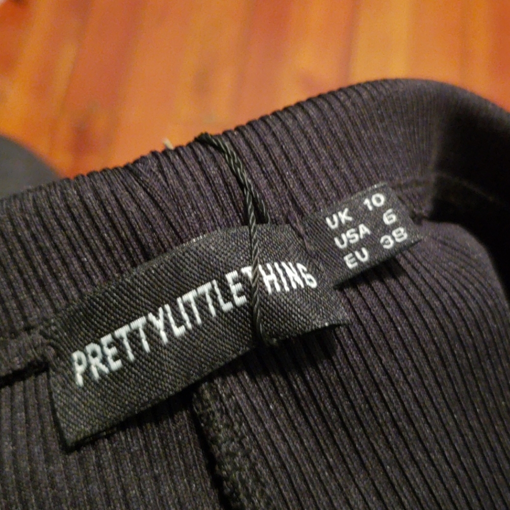 Black Ribbed Bike Shorts - Picture 4 of 5